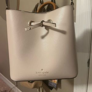 Kate Spade Sadie Bucket Bag - Tusk